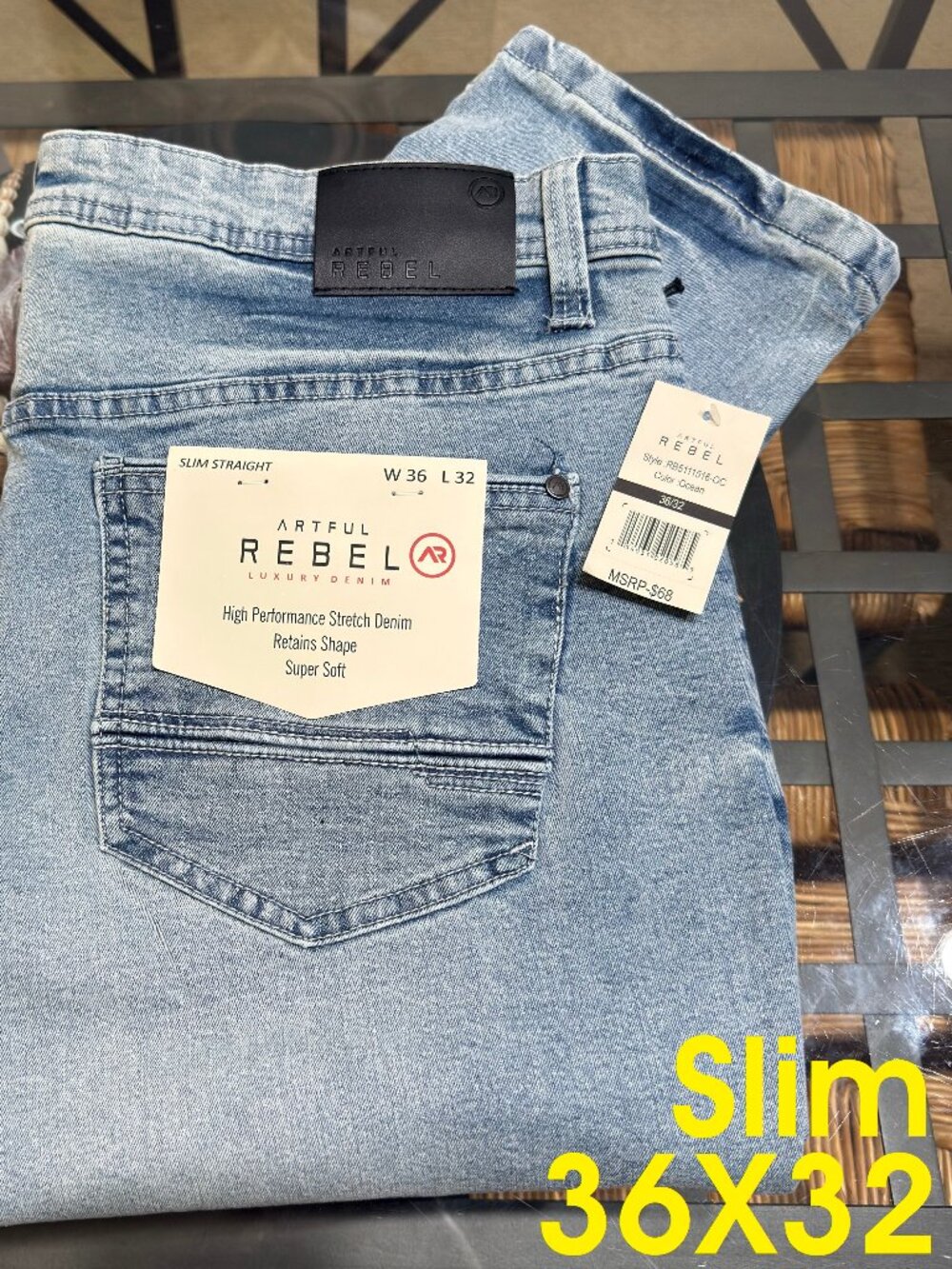 $68 AR REBEL MENS 36X32 SLIM STRAIGHT LIGHT WASH STRECH DENIM JEAN NWT